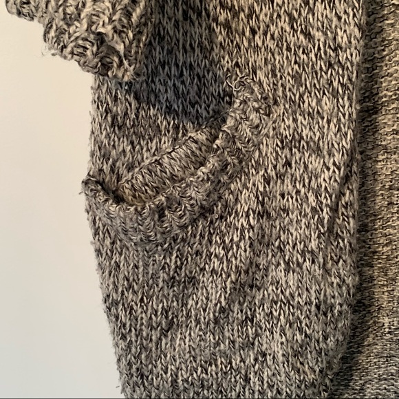 Grey long sweater with pockets - Picture 4 of 6